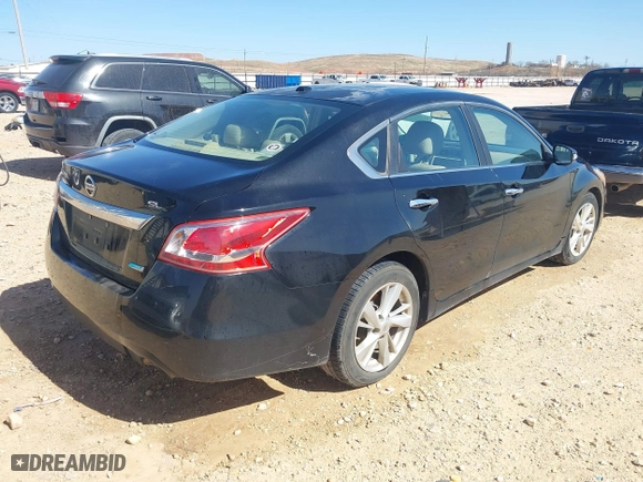2013 Nissan Altima 2.5 SL with VIN 1N4AL3AP2DN525942, listed as a IAAI auction lot 41687804 with 111,120 mi miles. Bid and sale history available at carsss.com. Image 4.