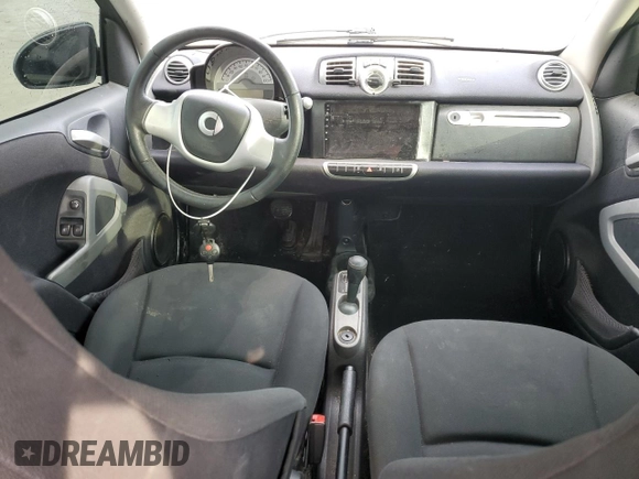2012 Smart fortwo Pure with VIN WMEEJ3BAXCK568065, listed as a Copart auction lot 84398194 with 73,989 mi miles and Clean title. Bid and sale history available at DreamBid. Image 8.