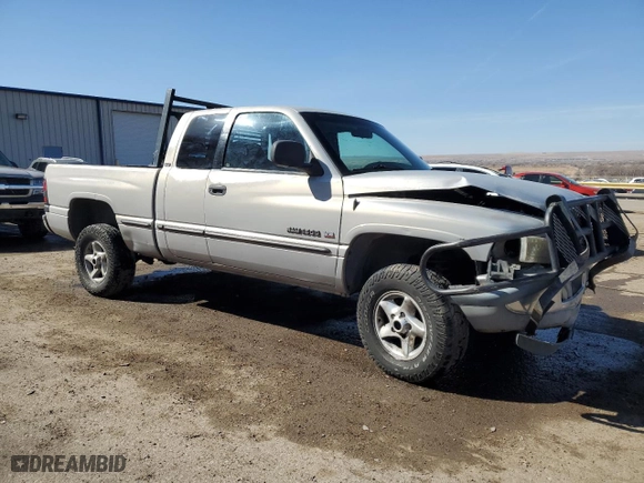 1999 Dodge Ram 1500 with VIN 3B7HF13Z2XM507085, listed as a Copart auction lot 44683905 with 241,230 mi miles and Salvage Title. Bid and sale history available at carsss.com. Image 4.