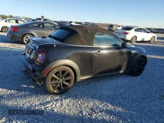 2012 MINI Roadster S z VIN WMWSY3C51CT565240, wystawiony jako Copart lot #83651954 z przebiegiem 172 954 mil mil oraz Szkody całkowita. Historia ofert i sprzedaży dostępna na DreamBid. Obrazek 3.