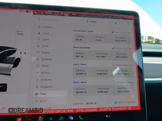 2022 Tesla Model Y Performance z VIN 7SAYGDEF2NF347456, wystawiony jako IAAI lot #42177725 z przebiegiem 29 374 mil mil oraz . Historia ofert i sprzedaży dostępna na DreamBid. Obrazek 19.
