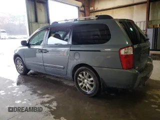 2007 Kia Sedona LX with VIN KNDMB233576162999, listed as a Copart auction lot 44761085 with 184,798 mi miles and Salvage Title. Bid and sale history available at carsss.com. Image 2.