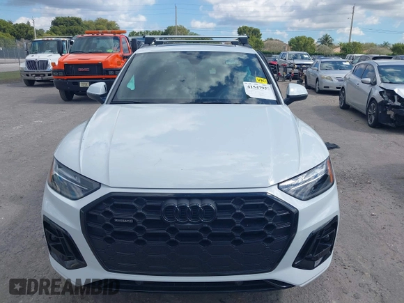 2024 Audi Q5 S line Premium Plus with VIN WA1EAAFY8R2134448, listed as a IAAI auction lot 41547957 with 3,964 mi miles. Bid and sale history available at carsss.com. Image 11.