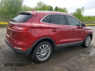 2017 Lincoln MKC Reserve z VIN 5LMCJ3D97HUL35581, wystawiony jako Copart lot #58519795 z przebiegiem 114 300 mil mil oraz Tytuł czysty. Historia ofert i sprzedaży dostępna na DreamBid. Obrazek 3.