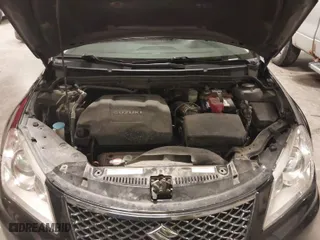 2011 Suzuki Kizashi SLS Sport with VIN JS2RF9A86B6110930, listed as a IAAI auction lot 40623503 with 187,414 mi miles. Bid and sale history available at carsss.com. Image 10.
