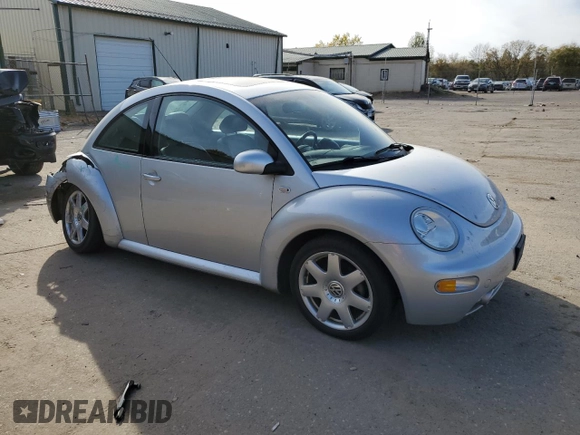 2003 Volkswagen New Beetle Coupe GLX with VIN 3VWDD21C23M414549, listed as a Copart auction lot 75766924 with 106,746 mi miles and Salvage Title. Bid and sale history available at carsss.com. Image 4.