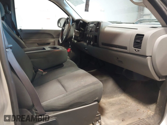 2011 GMC Sierra 1500 Work Truck z VIN 1GTN1TE09BZ409111, wystawiony jako IAAI lot #41598391 z przebiegiem 125 747 mil mil oraz . Historia ofert i sprzedaży dostępna na DreamBid. Obrazek 5.