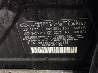 2015 Hyundai Sonata Hybrid Limited with VIN KMHEC4A40FA121325, listed as a IAAI auction lot 41976708 with 187,387 mi miles. Bid and sale history available at carsss.com. Image 9.