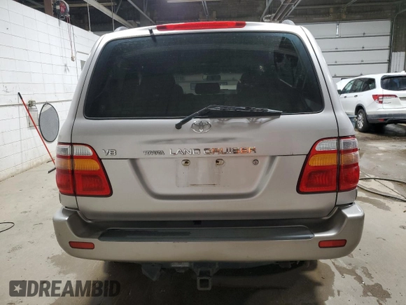 2000 Toyota Land Cruiser with VIN JT3HT05JXY0093444, listed as a Copart auction lot 86171724 with 273,194 mi miles and Salvage Title. Bid and sale history available at carsss.com. Image 6.