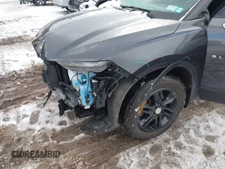 2021 Chevrolet Blazer LT z VIN 3GNKBHR48MS547322, wystawiony jako IAAI lot #41329653 z przebiegiem 82 867 mil mil oraz . Historia ofert i sprzedaży dostępna na DreamBid. Obrazek 18.