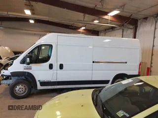 2022 Ram ProMaster Cargo with VIN 3C6LRVDG8NE123381, listed as a IAAI auction lot 41719262 with 123,655 mi miles and . Bid and sale history available at DreamBid. Image 14.
