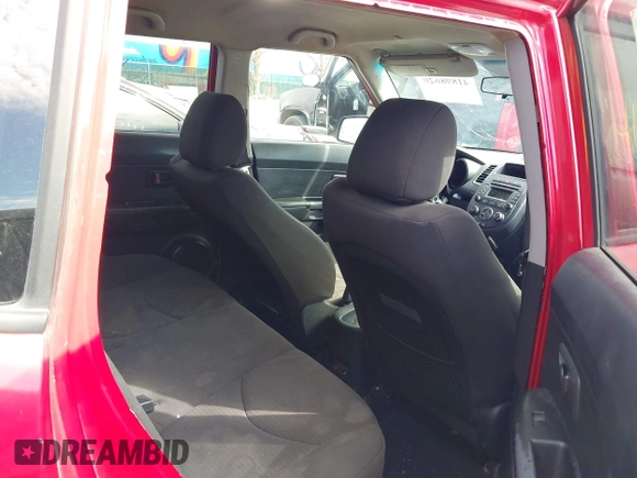 2013 Kia Soul with VIN KNDJT2A50D7614366, listed as a IAAI auction lot 41898620 with 141,160 mi miles. Bid and sale history available at carsss.com. Image 8.