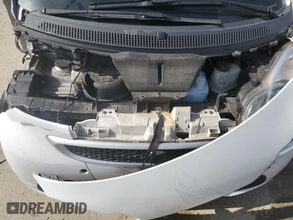2015 Smart fortwo Passion z VIN WMEEJ3BA2FK811601, wystawiony jako Copart lot #50405625 z przebiegiem 44 600 mil mil oraz Szkoda całkowita • Salvage title. Historia ofert i sprzedaży dostępna na DreamBid. Obrazek 11.