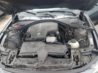 2013 BMW 3 Series 320i xDrive с VIN WBA3C3C59DF982009, выставлен на аукционе Copart как лот 51833065 с пробегом 191 573 миль миль и Чистый • Clean title. История ставок и продаж доступна на DreamBid. Изображение 11.