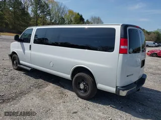 2019 Chevrolet Express Passenger LT with VIN 1GAZGPFG4K1286442, listed as a IAAI auction lot 41908138 with 241,894 mi miles. Bid and sale history available at carsss.com. Image 3.
