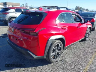 2019 Lexus UX 200 z VIN JTHY3JBH6K2000559, wystawiony jako IAAI lot #41334946 z przebiegiem 59 134 mil mil oraz . Historia ofert i sprzedaży dostępna na DreamBid. Obrazek 4.