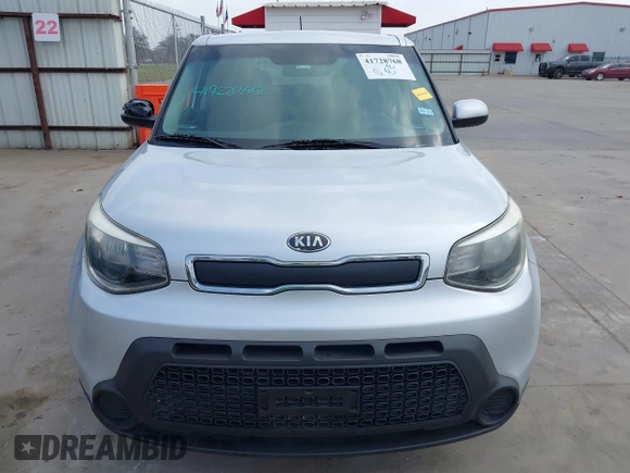2014 Kia Soul with VIN KNDJN2A22E7738768, listed as a IAAI auction lot 41728768 with 70,013 mi miles. Bid and sale history available at carsss.com. Image 12.