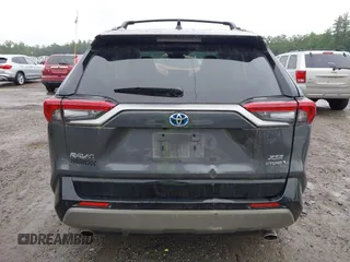 2024 Toyota RAV4 Hybrid XSE with VIN 4T3E6RFV5RU142476, listed as a IAAI auction lot 42524206 with 11,852 mi miles and . Bid and sale history available at DreamBid. Image 15.