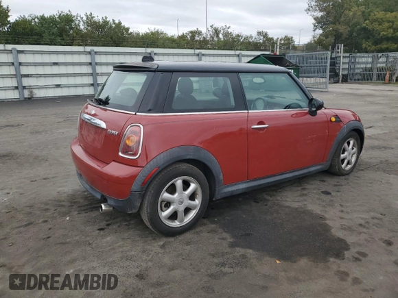 2008 MINI Hardtop with VIN WMWMF33548TT66639, listed as a Copart auction lot 42740655 with 135,084 mi miles and Clean Title. Bid and sale history available at DreamBid. Image 3.