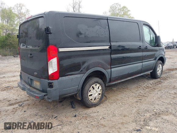 2017 Ford Transit z VIN 1FTYE1YM6HKA47762, wystawiony jako IAAI lot #41799938 z przebiegiem Nie podano mil oraz . Historia ofert i sprzedaży dostępna na DreamBid. Obrazek 4.