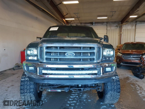 2000 Ford F-350 XL with VIN 1FTSW31F0YEE20738, listed as a IAAI auction lot 41644385 with 380,966 mi miles and . Bid and sale history available at DreamBid. Image 12.
