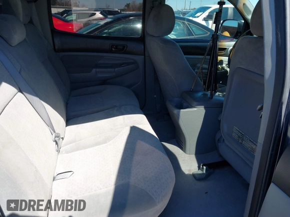 2008 Toyota Tacoma PreRunner with VIN 5TEJU62N28Z544094, listed as a IAAI auction lot 41633120 with 165,795 mi miles. Bid and sale history available at carsss.com. Image 8.