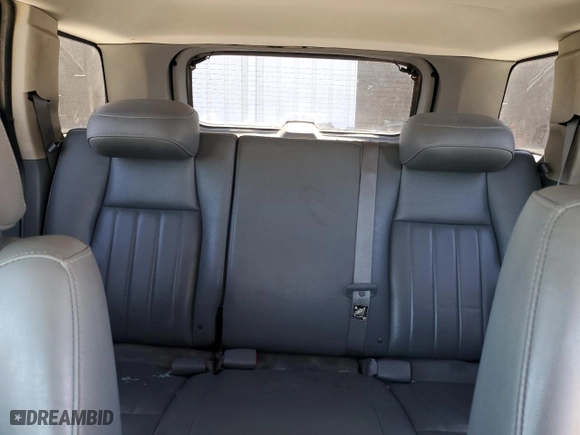2005 Jeep Grand Cherokee Laredo with VIN 1J4HS48N05C727062, listed as a Copart auction lot 49236085 with 0 mi miles and Salvage Title. Bid and sale history available at carsss.com. Image 10.