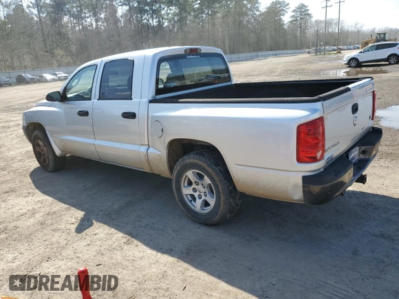 2007 Dodge Dakota ST z VIN 1D7HW28P17S184237, wystawiony jako Copart lot #43230605 z przebiegiem 151 993 mil mil oraz Czysty tytuł • Clean title. Historia ofert i sprzedaży dostępna na DreamBid. Obrazek 2.