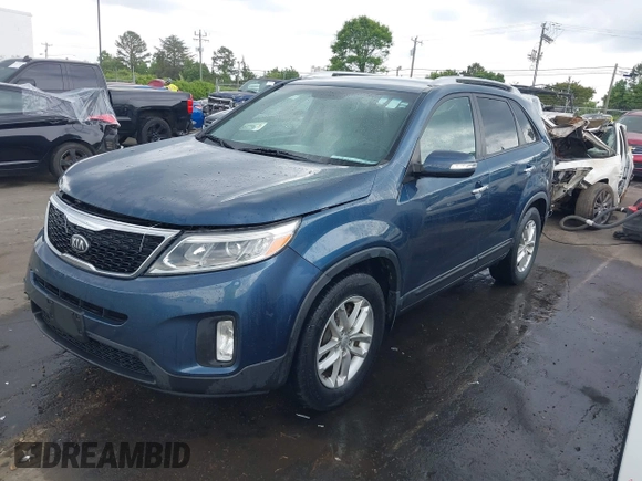 2014 Kia Sorento LX with VIN 5XYKT4A64EG512629, listed as a IAAI auction lot 42082927 with 148,832 mi miles. Bid and sale history available at carsss.com. Image 17.
