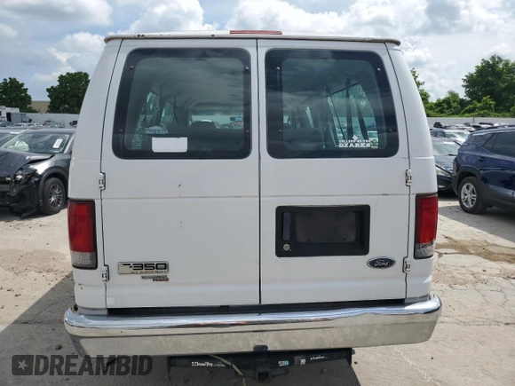 2006 Ford Econoline Passenger XL with VIN 1FBSS31L76DA19499, listed as a Copart auction lot 64693445 with 407,254 mi miles and Clean title. Bid and sale history available at DreamBid. Image 6.