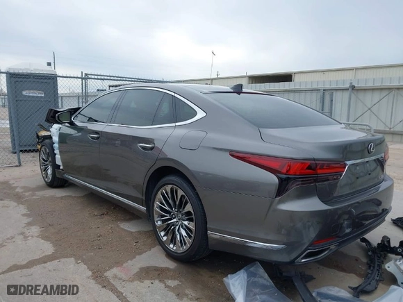 2022 Lexus LS with VIN JTHD51FF5N5015672, listed as a IAAI auction lot 41286408 with 30,047 mi miles. Bid and sale history available at carsss.com. Image 3.