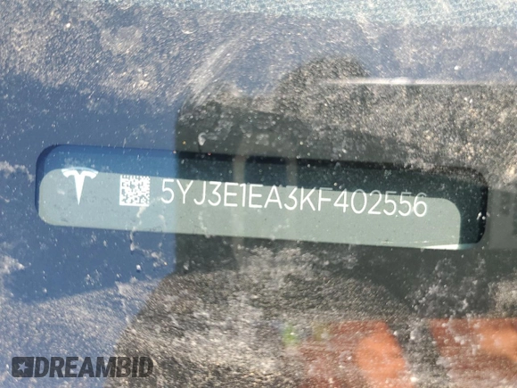 2019 Tesla Model 3 Mid Range z VIN 5YJ3E1EA3KF402556, wystawiony jako Copart lot #56212875 z przebiegiem 89 022 mil mil oraz Szkoda całkowita • Salvage title. Historia ofert i sprzedaży dostępna na DreamBid. Obrazek 12.