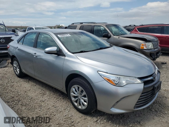 2017 Toyota Camry XLE z VIN 4T1BF1FKXHU756974, wystawiony jako Copart lot #55002515 z przebiegiem 68 858 mil mil oraz Szkoda całkowita • Salvage title. Historia ofert i sprzedaży dostępna na DreamBid. Obrazek 4.