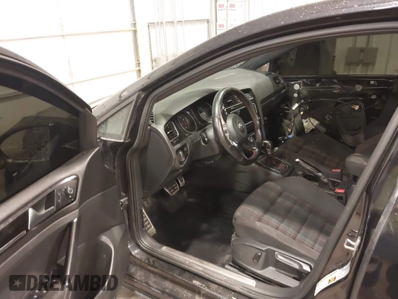 2017 Volkswagen GTI S с VIN 3VW4T7AU3HM072609, выставлен на аукционе IAAI как лот 42064578 с пробегом 102 199 миль миль и . История ставок и продаж доступна на DreamBid. Изображение 5.