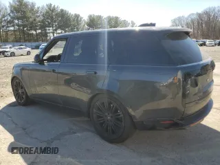 2023 Land Rover Range Rover SE z VIN SALKP9E70PA031776, wystawiony jako Copart lot #47582265 z przebiegiem Nie podano mil oraz Szkoda całkowita • Salvage title. Historia ofert i sprzedaży dostępna na DreamBid. Obrazek 2.