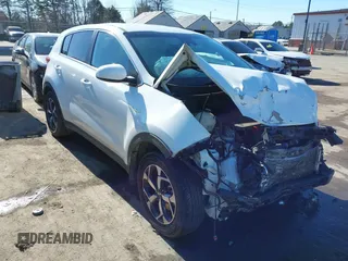 2020 Kia Sportage LX with VIN KNDPMCAC4L7792355, listed as a IAAI auction lot 41433828 with 67,139 mi miles. Bid and sale history available at carsss.com. Image 1.