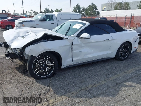 2020 Ford Mustang EcoBoost z VIN 1FATP8UH0L5134222, wystawiony jako IAAI lot #41477417 z przebiegiem 40 698 mil mil oraz . Historia ofert i sprzedaży dostępna na DreamBid. Obrazek 21.