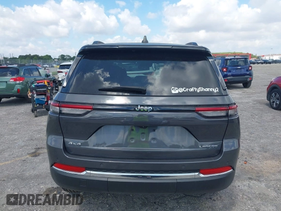 2024 Jeep Grand Cherokee Altitude z VIN 1C4RJHAG7RC703637, wystawiony jako IAAI lot #42046042 z przebiegiem 11 280 mil mil oraz . Historia ofert i sprzedaży dostępna na DreamBid. Obrazek 16.