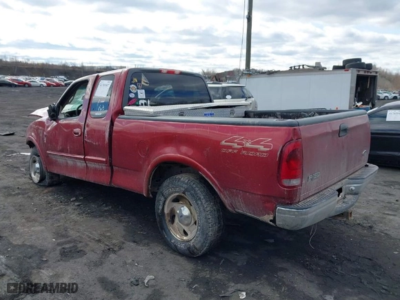 2000 Ford F-150 XL with VIN 1FTRX18W8YNB08110, listed as a IAAI auction lot 41701007 with 92,783 mi miles. Bid and sale history available at carsss.com. Image 3.