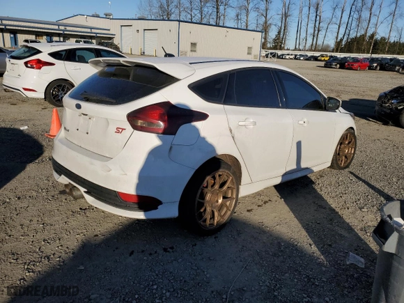 2015 Ford Focus ST with VIN 1FADP3L99FL266011, listed as a Copart auction lot 45046835 with 0 mi miles and Salvage Title. Bid and sale history available at carsss.com. Image 3.