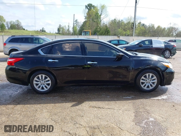 2017 Nissan Altima 2.5 SV with VIN 1N4AL3AP2HC177593, listed as a IAAI auction lot 41918149 with 173,257 mi miles. Bid and sale history available at carsss.com. Image 13.