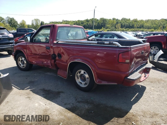 2000 GMC Sonoma SLS w/1SE Pkg with VIN 1GTCS1459Y8254855, listed as a Copart auction lot 70760544 with 0 mi miles and Non Repairable. Bid and sale history available at carsss.com. Image 2.