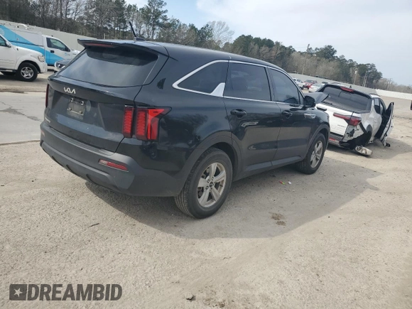 2023 Kia Sorento LX with VIN 5XYRG4LC7PG197740, listed as a Copart auction lot 48321105 with 91,714 mi miles and Salvage Title. Bid and sale history available at carsss.com. Image 3.