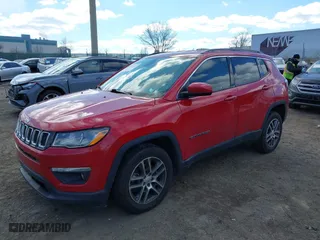 2019 Jeep Compass Latitude with VIN 3C4NJDBB7KT828772, listed as a IAAI auction lot 41669341 with 91,498 mi miles. Bid and sale history available at carsss.com. Image 16.