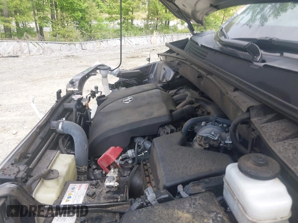2019 Toyota Highlander Limited with VIN 5TDDZRFH9KS711575, listed as a IAAI auction lot 42102945 with 33,899 mi miles and . Bid and sale history available at DreamBid. Image 10.