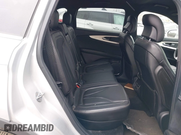 2017 Lincoln MKX Premiere z VIN 2LMPJ8JR0HBL50732, wystawiony jako IAAI lot #41564284 z przebiegiem 48 223 mil mil oraz . Historia ofert i sprzedaży dostępna na DreamBid. Obrazek 8.