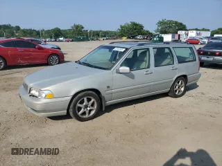 2000 Volvo V70 z VIN YV1LW61J1Y2714297, wystawiony jako Copart lot #60986905 z przebiegiem 110 891 mil mil oraz Szkoda całkowita • Salvage title. Historia ofert i sprzedaży dostępna na DreamBid. Obrazek 1.