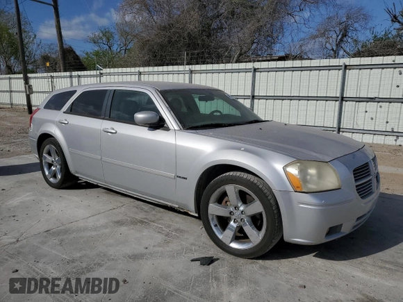 2006 Dodge Magnum R/T z VIN 2D4GV572X6H126376, wystawiony jako Copart lot #49714425 z przebiegiem 59 028 mil mil oraz Tytuł czysty. Historia ofert i sprzedaży dostępna na DreamBid. Obrazek 4.