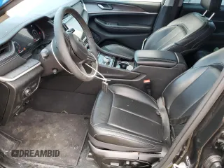 2023 Jeep Grand Cherokee Limited z VIN 1C4RJHBG3PC612389, wystawiony jako Copart lot #47825155 z przebiegiem 14 585 mil mil oraz Szkoda całkowita • Salvage title. Historia ofert i sprzedaży dostępna na DreamBid. Obrazek 7.