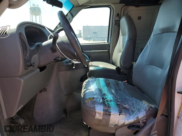 2006 Ford Econoline Cargo with VIN 1FTNS24L96HA84426, listed as a Copart auction lot 54436095 with 261,261 mi miles and Clean Title. Bid and sale history available at DreamBid. Image 7.
